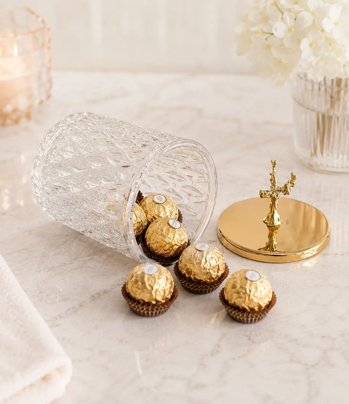 Frasco decorativo facetado con venado pequeño, Transparente y dorado (7.2*13.5cm)