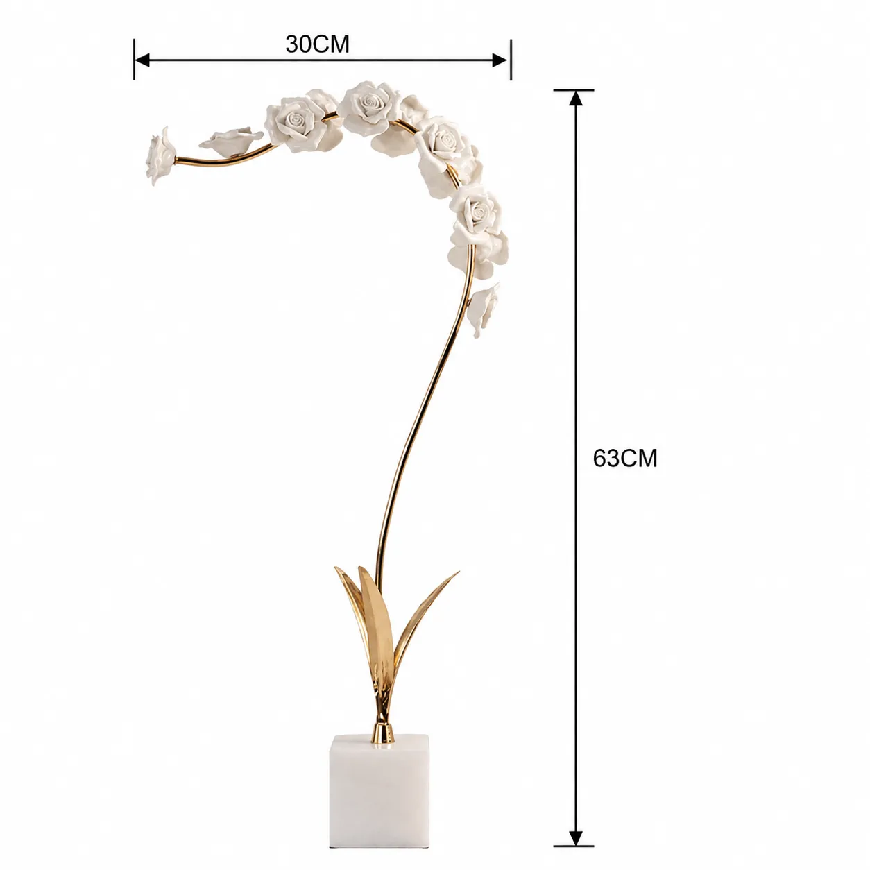 Adorno de acero inoxidable rama curva con rosas de porcelana blancas sobre base de mármol, Grande (30*63cm)