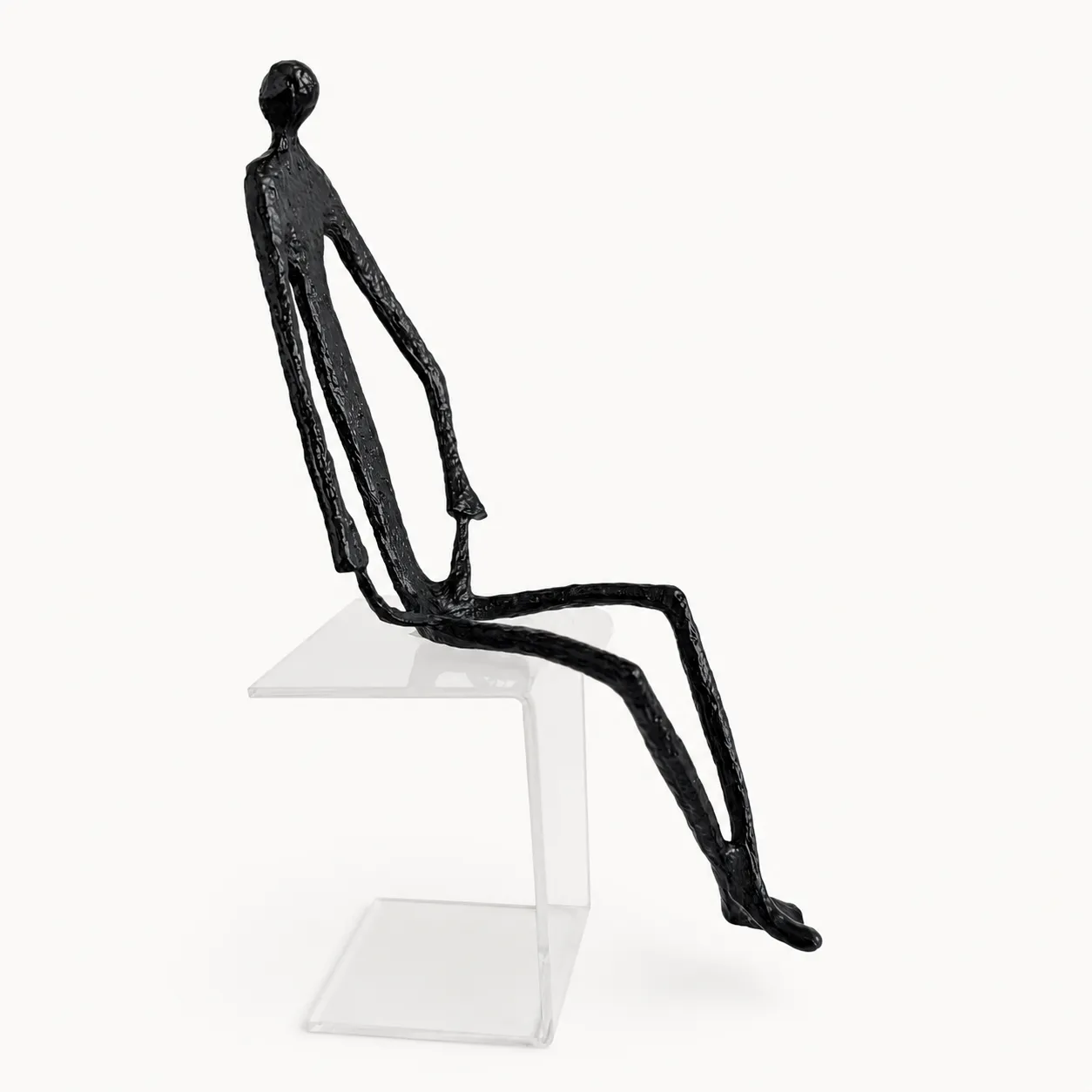 Adorno hombre sentado de hierro forjado, Negro (8*8*29cm)