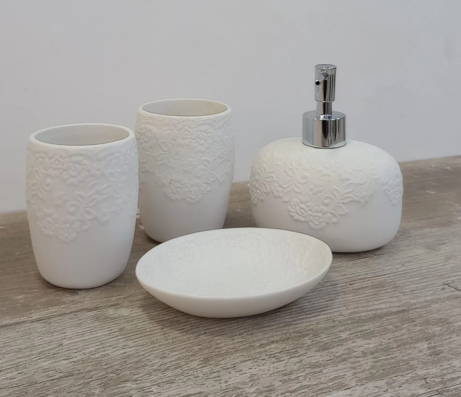 CERAMIC BATHROOM SET OF 4PS WHITE,400ML