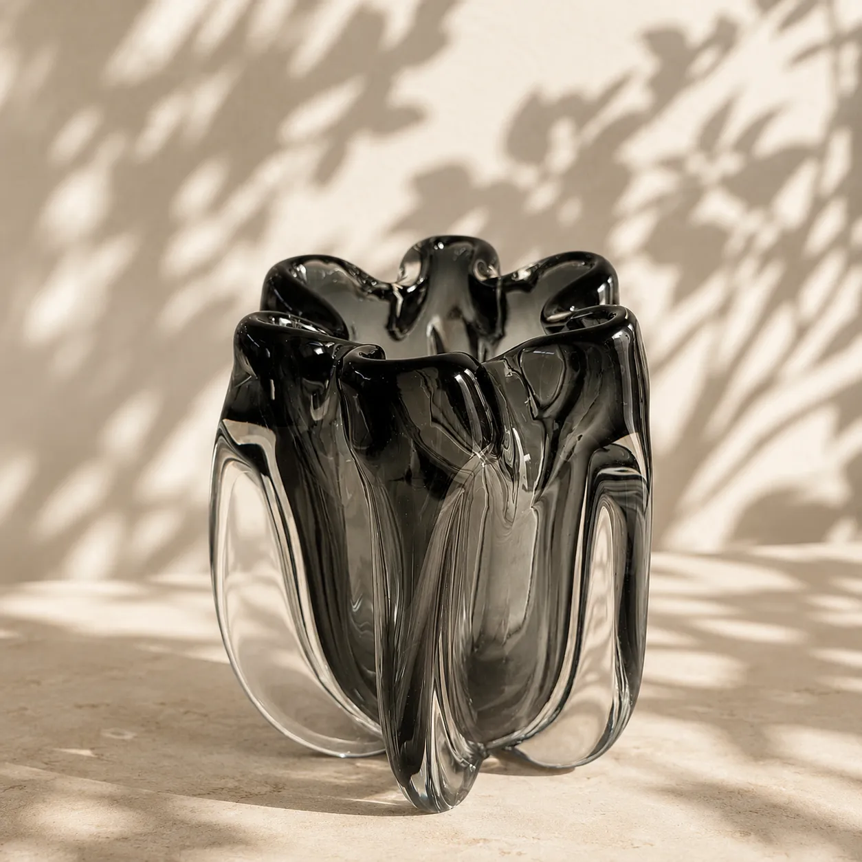 Jarrón de cristal de Murano ondulado pequeño, Humo (14*17cm)