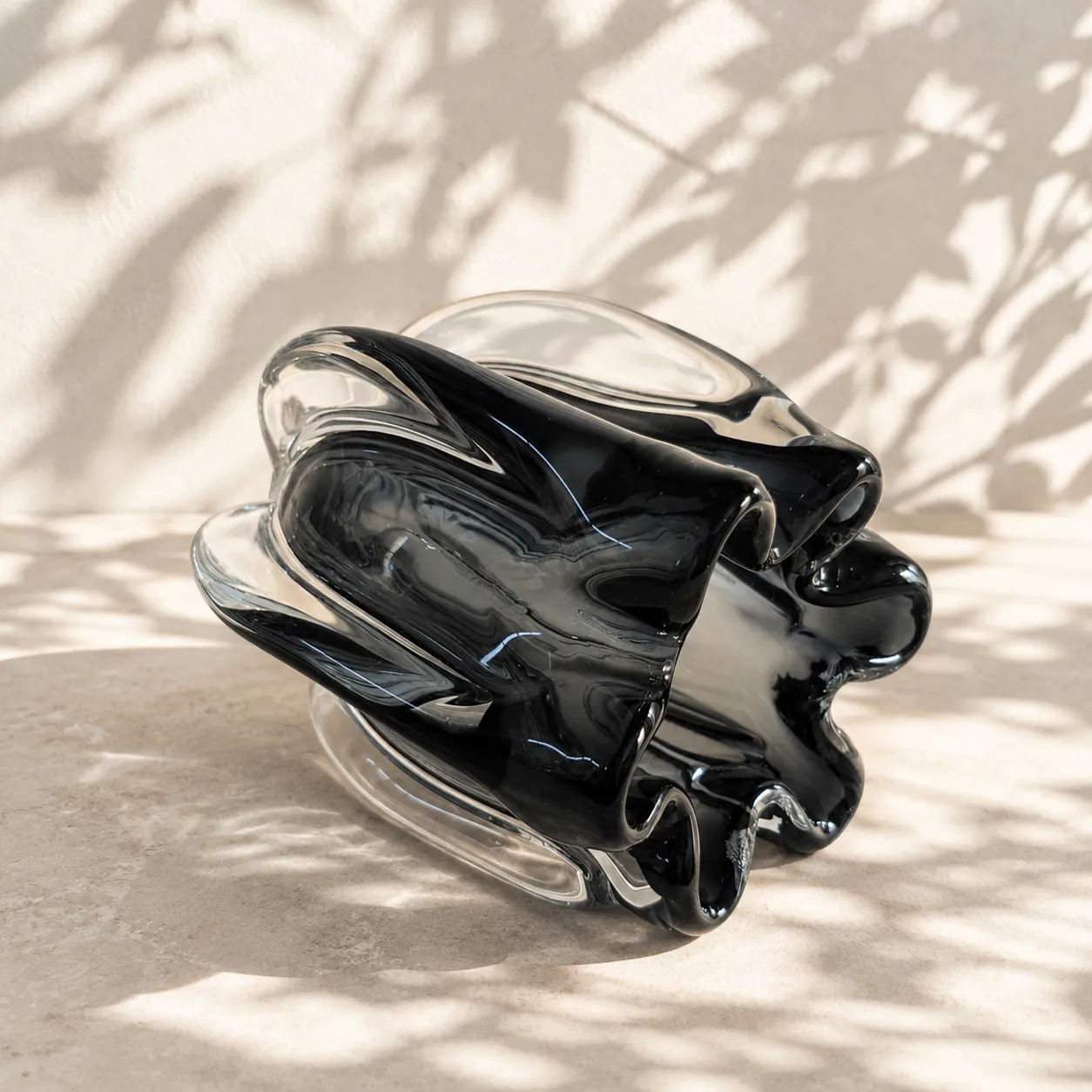 Jarrón de cristal de Murano ondulado pequeño, Humo (14*17cm)