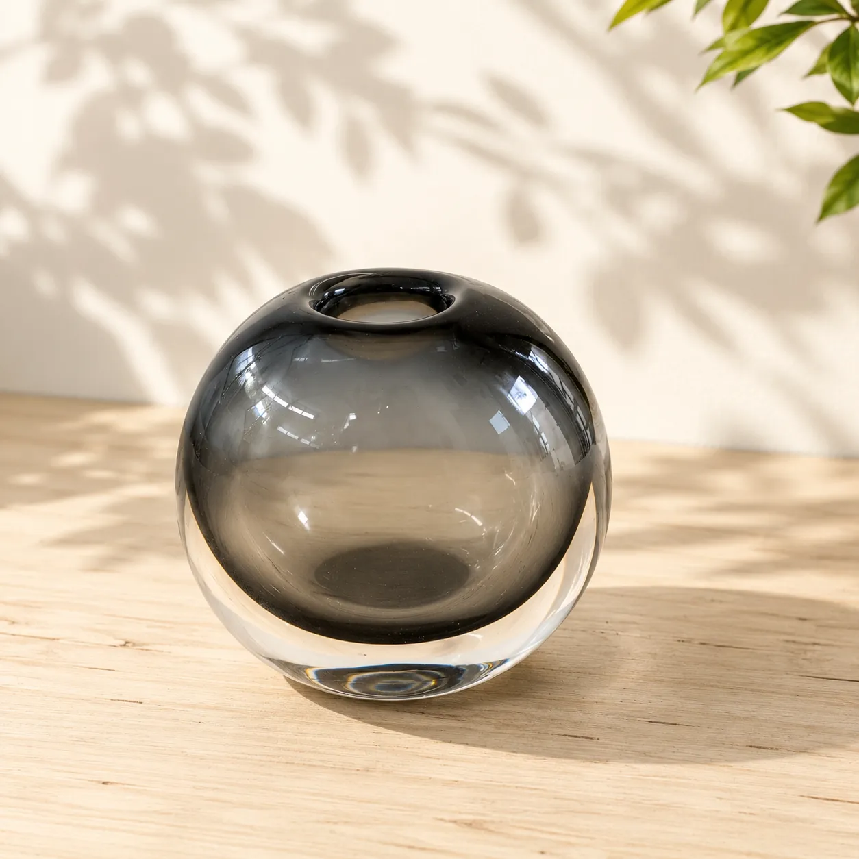 Jarrón de cristal de Murano pequeño, Negro humo (14.5*7*13cm)