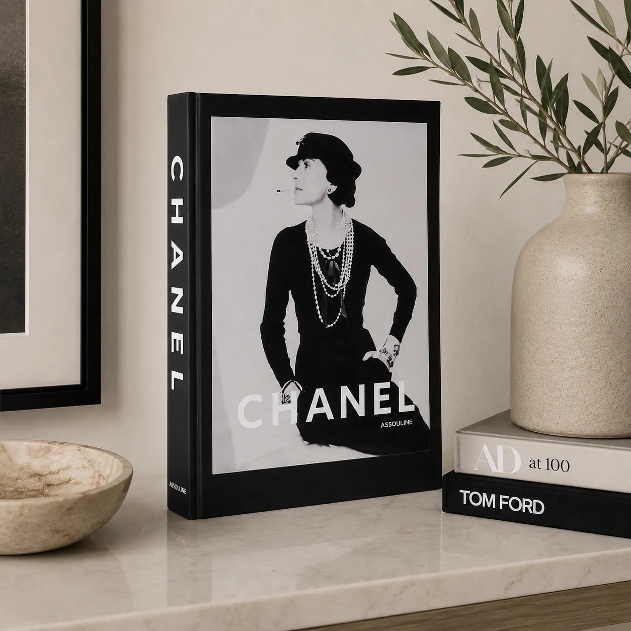 OPEN DECORATIVE BOOK CHANEL 26.5*19*2.5CM