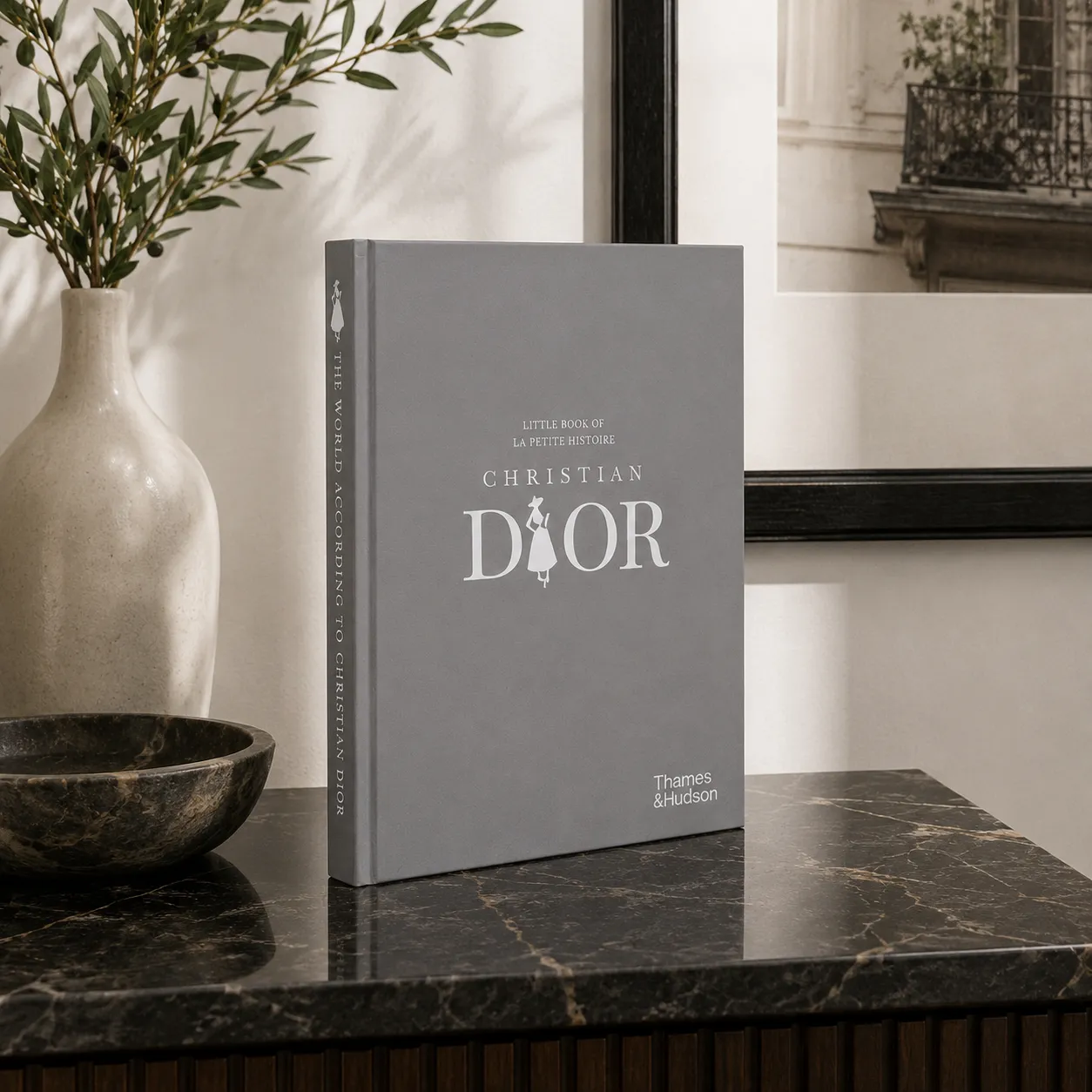 OPEN DECORATIVE BOOK CHRISTIAN DIOR 26.5*19*2.5CM