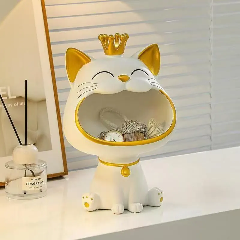 RESIN WHITE CAT