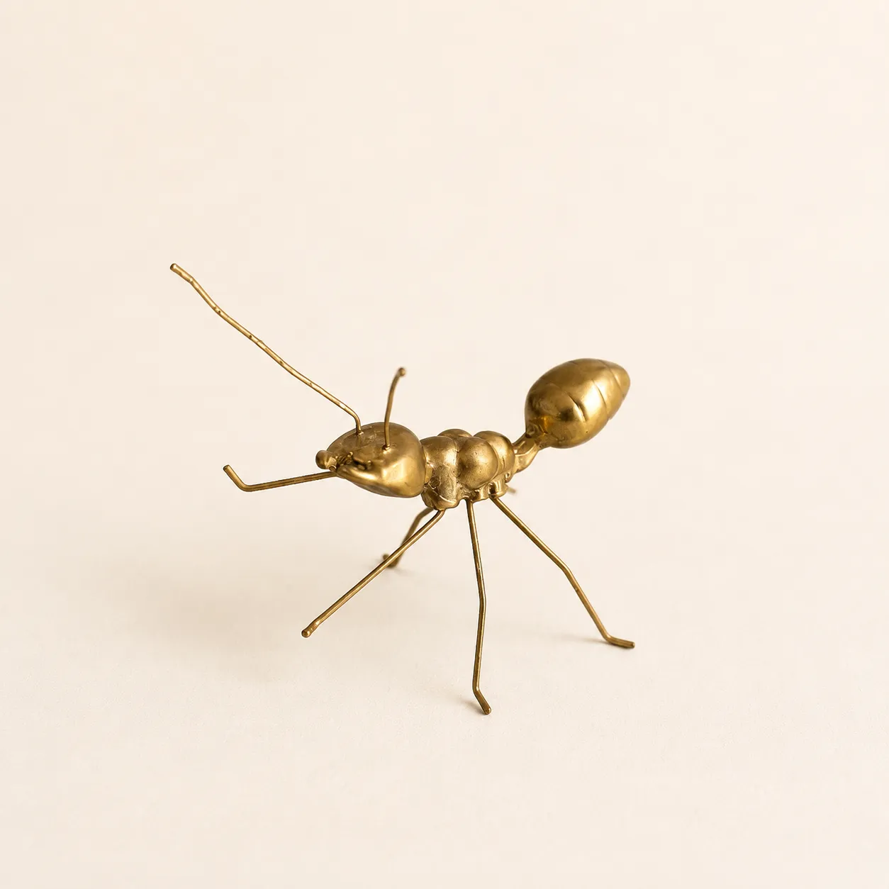 SL0903 METAL ANT 6*9.2CM