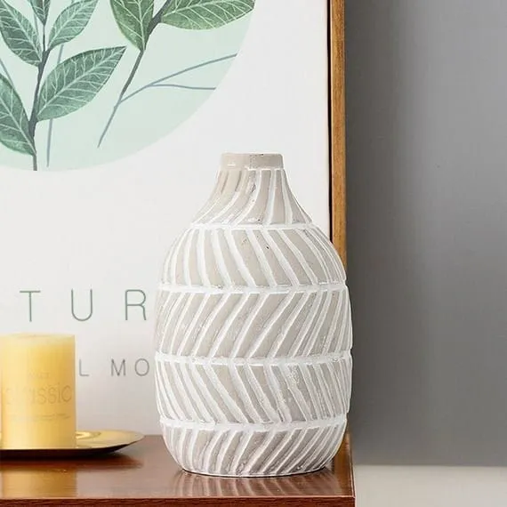 Jarrón cerámica rayas chevron, Blanco y gris (12*20)