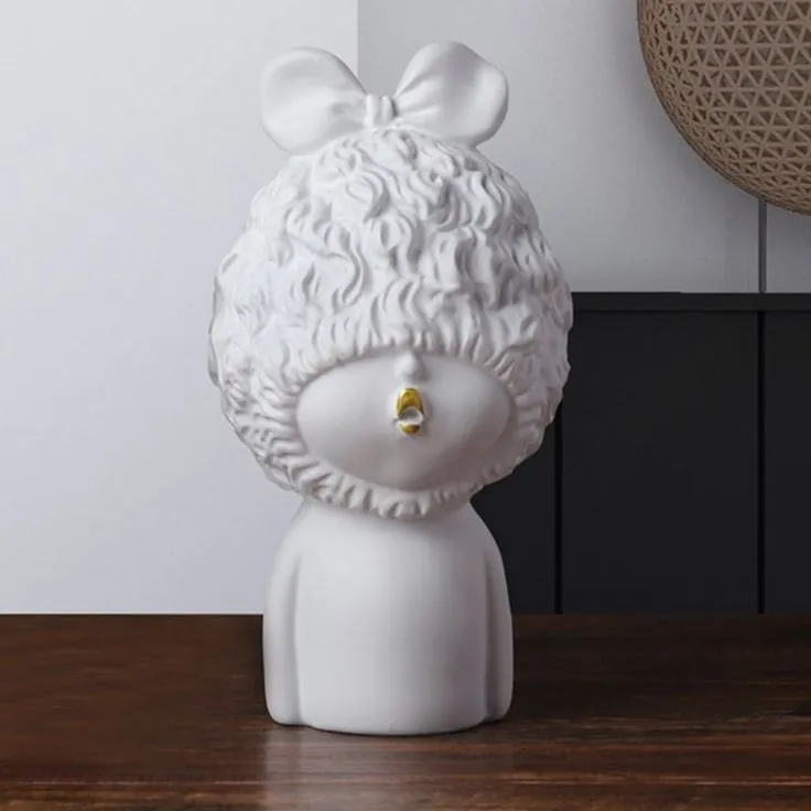 Adorno muñeca con gorro, Blanco (10*10*18cm)