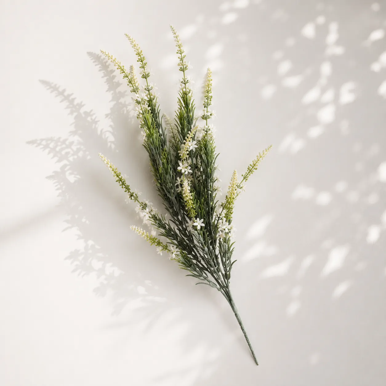 Rama artificial lavanda blanca (54cm)